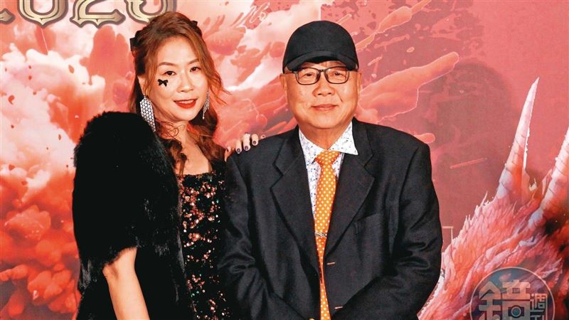 離婚元配閃娶集團女董事　金錢豹老董再婚