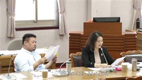 ▲韓國瑜邀集朝野協商開議日，民進黨團吳思瑤、洪申翰