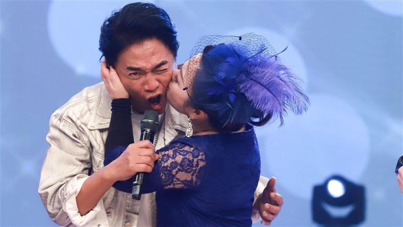 衝憲哥上億豪宅獻身　白冰冰大爆私密互動