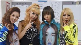 2NE1。（圖／翻攝自IG）