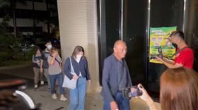 新北議員白珮茹涉詐助理費，父親白添枝、妹妹移送士林地檢署。（圖／翻攝畫面）