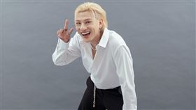 嘻小瓜（謝紹宸）過去是周子瑜等各大明星的舞蹈老師。（圖／翻攝臉書）