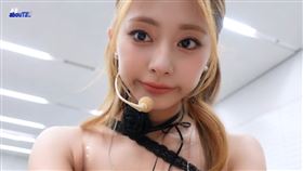 子瑜在真人秀節目《All abouTZU》中吃咖哩的片段意外掀起討論。（圖／翻攝自《TWICE》YouTube）