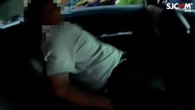 北市余男酒後搭計程車返家，卻為了索取車資明細霸車。（圖／翻攝畫面）