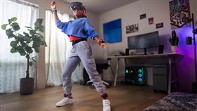 宏達電推出VIVE Focus系列的最新產品－VIVE Focus Vision。（圖／品牌業者提供）