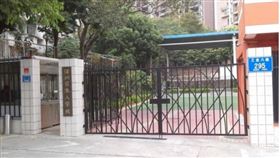 矢板明夫說，9/18一大早，在中國深圳的日本人學校附近，又發生了一名10歲日本男孩在上學途中遭到一身分不明男子襲擊的事件。（圖／翻攝自矢板明夫臉書）