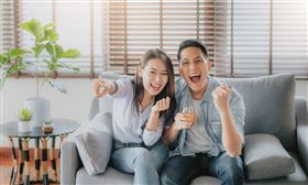 中嘉寬頻提供申辦到售後三大服務保證，量身打造「居家Wi-Fi超覆蓋」，客製化家中上網空間、多元飆網需求一次到位。（圖／品牌業者提供）