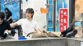 韓國人來台改去釣蝦場。（圖／翻攝自Threads）