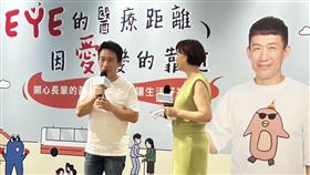 郭子乾分享岳母黃斑部病變情形。（圖／記者簡浩正攝影）