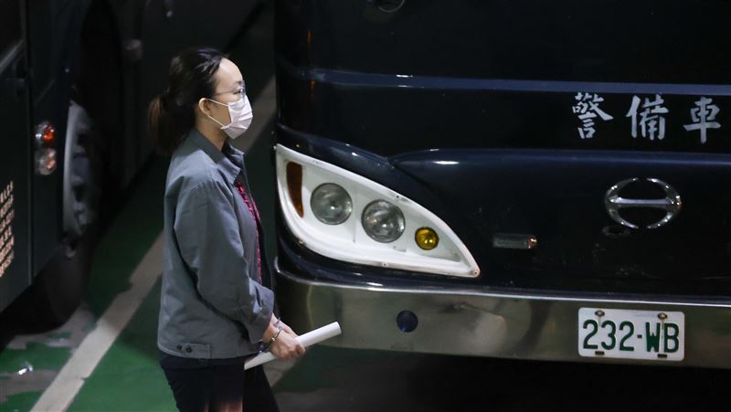 台北地院首度開庭　徐巧芯大姑認了洗錢罪