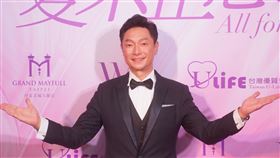 謝祖武談兒子謝展榮入圍金鐘：「我依舊不看好他」。（圖／愛不止息提供）