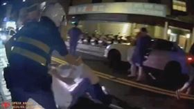 新北,中和,烤肉,中秋,圍毆,辣椒水,按喇叭,