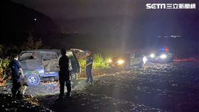 宜蘭警方在蘭陽溪河床埋伏逮獲3名山老鼠。（圖／翻攝畫面）