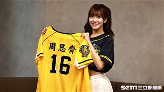 獨／現身大巨蛋　PS女孩小迪是周思齊鐵粉