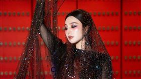 范冰冰遭爆已成「新香港人」。（圖／翻攝自微博）