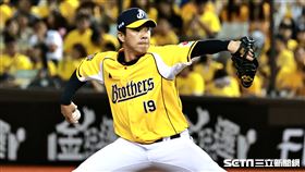 ▲中信兄弟周思齊引退賽第2天，先發投手鄭凱文。（圖／記者劉彥池攝影）