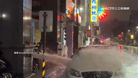 大樓消防採水口故障噴水　雙B名車慘遭噴3小時