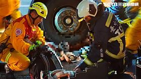 台中公車又撞行人！1女無生命跡象搶救中　司機：她穿黑衣沒看到