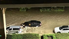 淡水往三芝方向淹水。（圖／阮厝住三芝臉書）