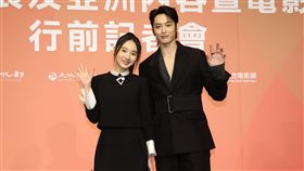 曹佑寧（右）李沐因《夏日的檸檬草》現身「釜山國際影展及亞洲內容暨電影市場展」。（圖／記者鄭孟晃攝影）