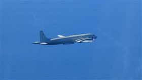 俄羅斯的「伊爾-38」反潛機入侵日本領空。（圖／翻攝自日本防衛省）