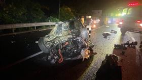 車禍,廢鐵,轎車,虎尾,雲林,國道