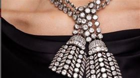 約500顆鑽石串成的18世紀項鍊將於11月拍賣。（圖／翻攝自蘇富比Instagram）