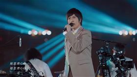 阿信把「炸裂陳子豪」唱紅，洗腦大陸網友瘋學。（圖／翻攝自CTBC Brothers 中信兄弟官方頻道 YouTube）