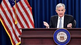 美國聯準會9月最新貨幣政策決議降息2碼，長債成投資組合標配。（東方IC）