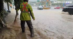 新／雨彈開轟！基隆多處淹水泥流溢路（圖／翻攝畫面）