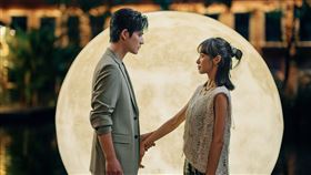 《另一種藍》周渝民、宋茜。（圖／龍華偶像台提供）