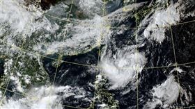 又冒出熱帶低壓！「燕子」颱風最快24小時內生成　預測路徑曝光