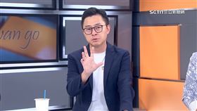 有媒體曝光了一份會議紀錄，台北市府晨會討論項目中出現京華城容積率一案，並記錄要求上網公告前先至市長室會議報告，詹為元分析此舉是「雙保險」。