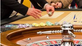 士林一名古姓男子於2019年間入住澳門新濠博亞公司經營之豪華酒店，輸光3億港幣後賴帳，澳門賭場為此跨海提告。（示意圖／翻攝pixabay）