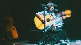 翻攝自酸欠少女 Sayuri　推特
酸欠少女　さユり
@taltalasuka