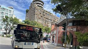 台中宮原眼科前路口死亡車禍  市府檢討改善東海大學2女學生22日在台中市中區宮原眼科前路口遭巨業客運撞上，造成1死1傷。市府檢視肇事路口，提出5大行動改善。中央社記者趙麗妍攝  113年9月25日