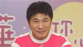 胡瓜做公益  想辦歌廳秀演唱會做傳承藝人胡瓜（圖）擔任華山基金會愛心大使，他26日出席公益活動時表示，想在台北舉辦歌廳秀演唱會並結合公益，「我的想法是振興台語歌，也想做傳承，台灣人的文化需要大家來撐」。中央社記者鄭傑文攝  113年8月26日