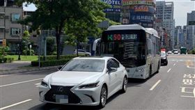 車禍,公車,追撞,恍神