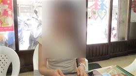 國立大學退休教授要女婿寫一手好毛筆字，讓女兒困擾。（照片非當事人）（圖／桃園市中壢區美滿服務中心提供）