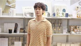 小樂吳思賢、Amanda（圖／Ease香氛提供）