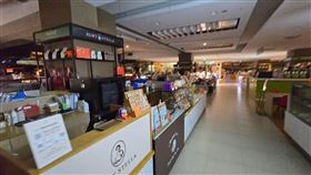 天母SOGO大停電！疑「台電高壓電爆掉」釀禍　現場情況曝光。（圖／翻攝自天母幫）