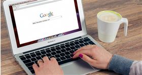 Google即將嚴抓假評價，若發現商家有造假評論、評分，則將刪除評論、阻止新評論或評分，以及在頁面上顯示警告訊息。（示意圖／翻攝Pexels）