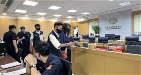 ▲京華城案，檢廉傳喚孫鳳群說明。（圖／翻攝畫面）