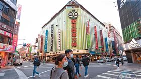 小學師成鋼鐵大亨　西門町萬年大樓他蓋的