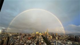 颱風前夕的彩虹 圖/讀者授權提供