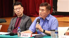 郝龍斌說，「個人造業個人擔」，他相信此刻的柯文哲想要推卸責任，但也推不掉了。（圖／趙少康辦公室提供）