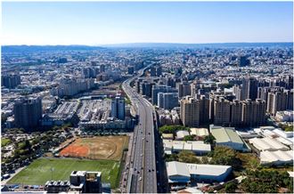 74環內凹陷區「匝道宅」差一站每坪省18萬