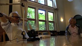 《與夢前行 宮﨑駿：蒼鷺與少年創作全紀錄》。（圖／甲上娛樂提供）