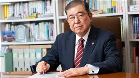 自民黨總裁石破茂被推舉為日本第102任首相。（圖／翻攝自石破茂臉書）