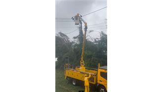 暴風圈侵襲小琉球風強雨驟　1318戶停電